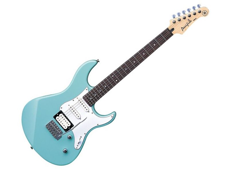 Yamaha Pacifica 112V - Sonic Blue