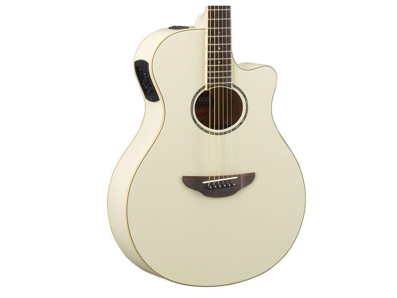 Yamaha APX600 - Vintage White